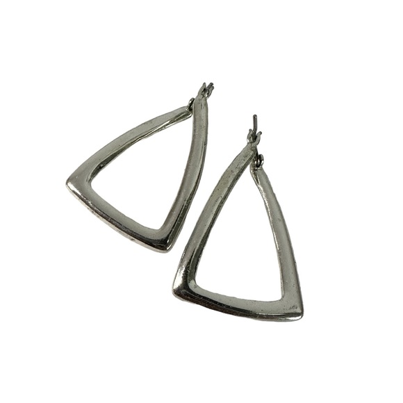 Silver abstract triangle earrings beaded detail - Picture 3 of 4